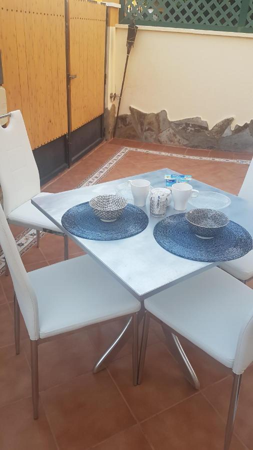 Bed and Breakfast La Casita Del Corazon Кастильо-дель-Ромераль Экстерьер фото